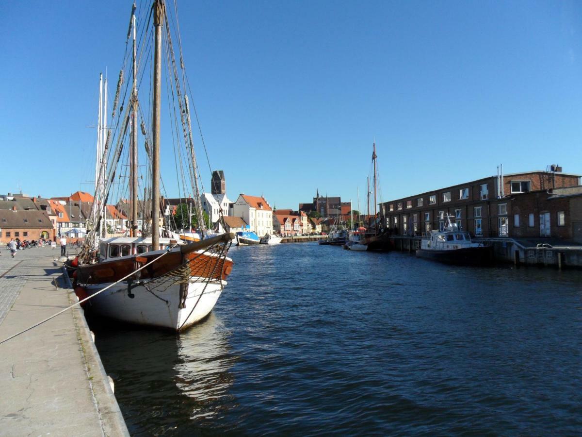 Seestern Am Hafen Mit Balkon - Abc139 By Abcwismar Wismar Exterior foto